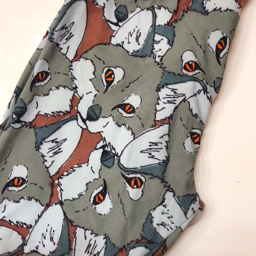 NWOT LulaRoe Wolf Fox Leggings OS
